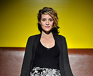 Portrait de la comédienne Evelyne Brochu à Montréal - photographe Denis Beaumont